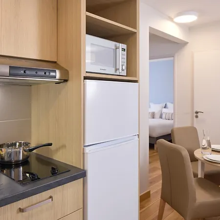 Zenitude Aparthotel