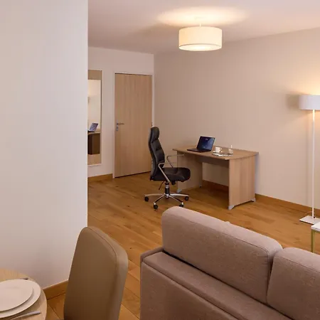 Zenitude Aparthotel *