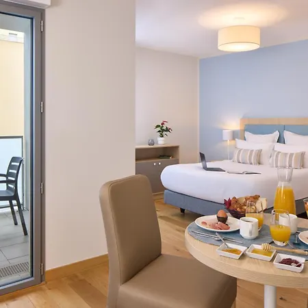 Aparthotel Zenitude *